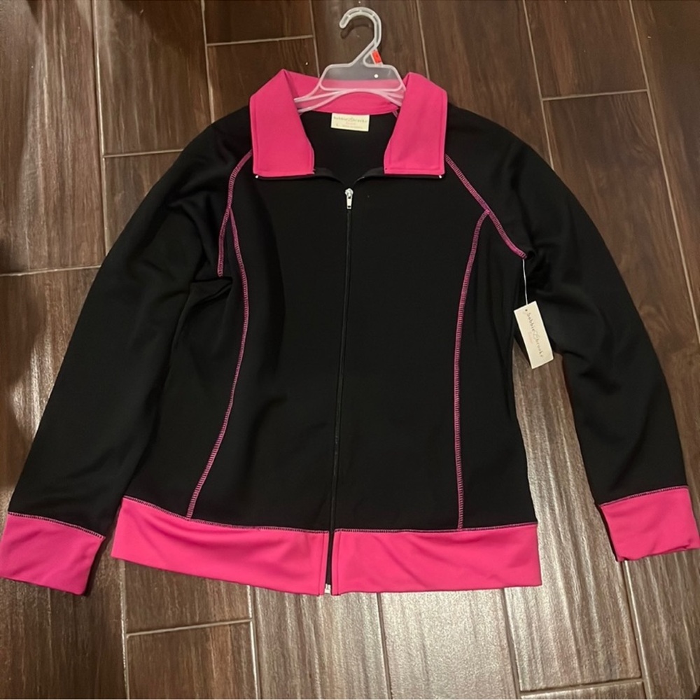NWT Bobbie Brooks women’s black/pink full zip jacket, size Large